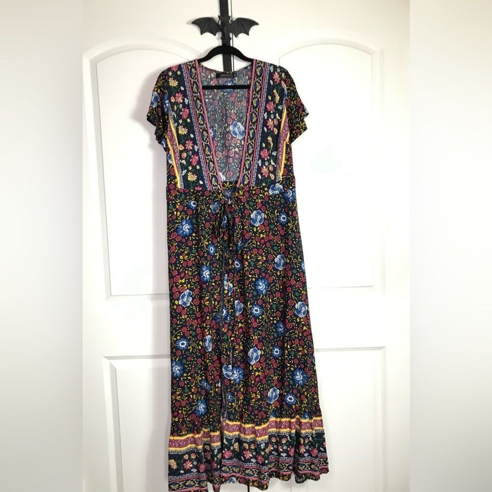 Zesica Boho/Bohemian long Kimono with tie, flutter sleeves, floral, size M